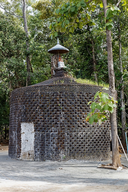 Wat Pa Maha Chedi Kaew-006